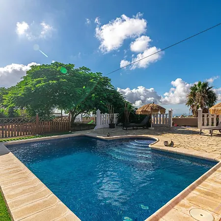 Aurora With Heated Pool Villa La Cisnera