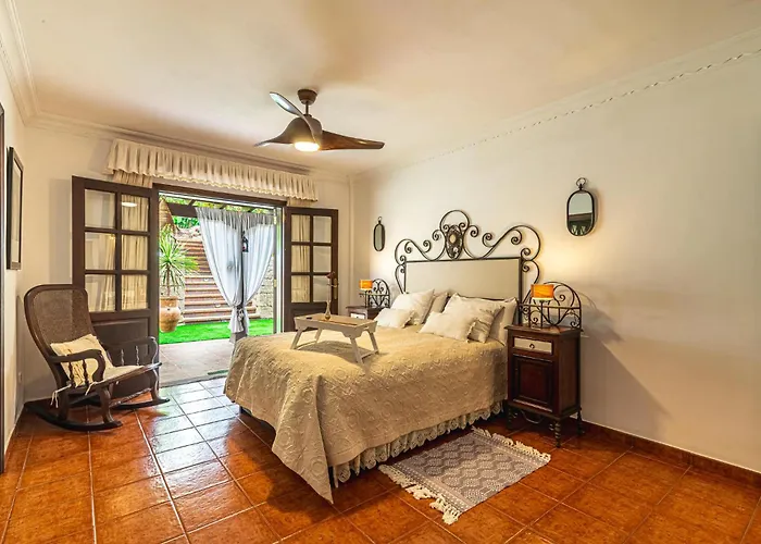 Aurora With Heated Pool