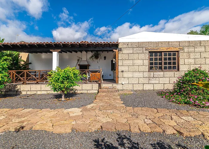 Aurora With Heated Pool *