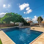 Villa Aurora With Heated Pool