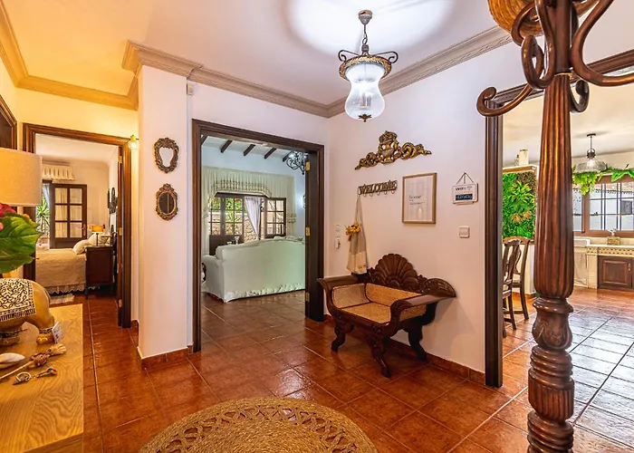 Aurora With Heated Pool * La Cisnera