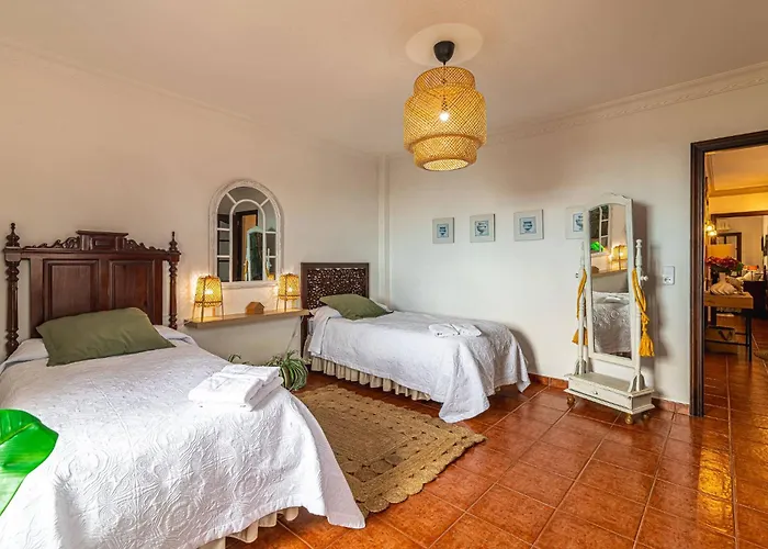 Villa Aurora With Heated Pool