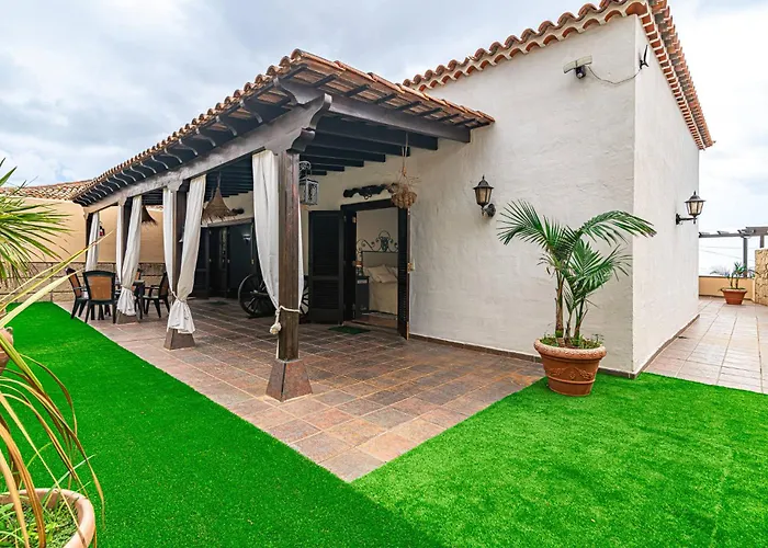 Villa Aurora With Heated Pool La Cisnera